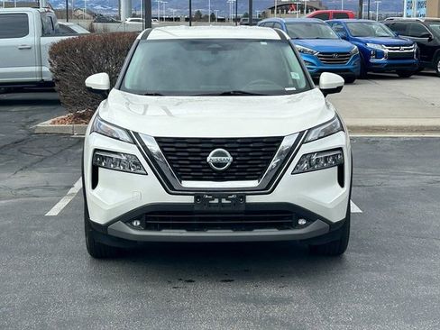 Used 2021 Nissan Rogue SV image 9