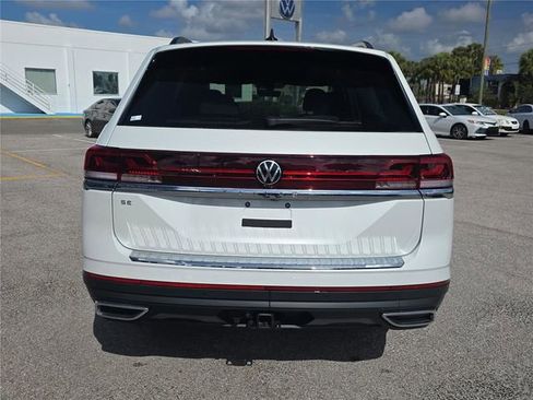 New 2026 Volkswagen Atlas SE FWD image 4