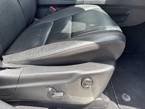 Used 2025 Dodge Durango GT AWD/4WD image 12