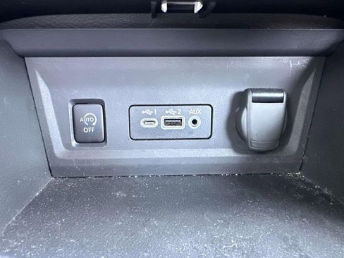 Used 2024 Nissan Sentra SR FWD image 25