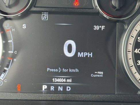 Used 2018 RAM 1500 Laramie image 16