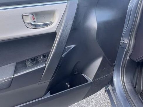 Used 2014 Toyota Corolla LE FWD image 9