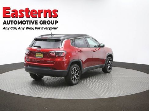 Used 2025 Jeep Compass Limited AWD/4WD image 41