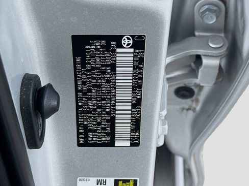Used 2022 Toyota Corolla LE FWD image 39