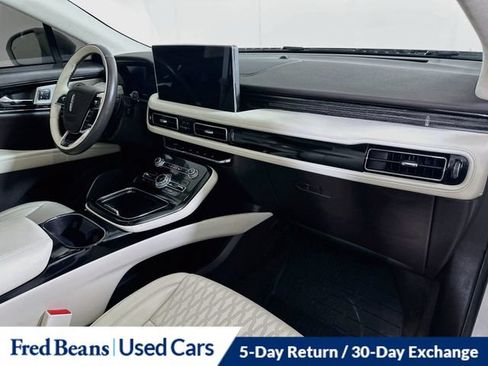 Certified 2022 Lincoln Nautilus Black Label AWD/4WD image 38