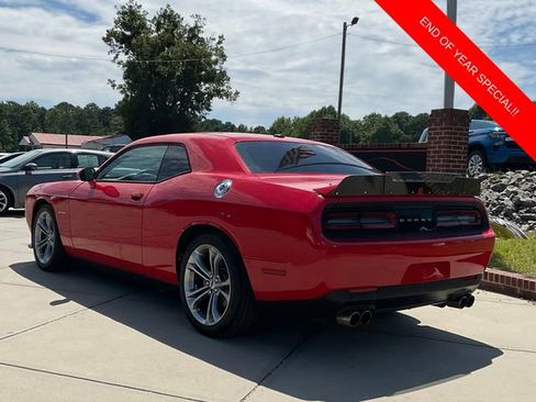 Used 2020 Dodge Challenger R/T image 5