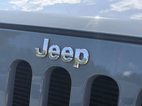 Used 2015 Jeep Wrangler Sport w/ Trailer Tow Group AWD/4WD image 23