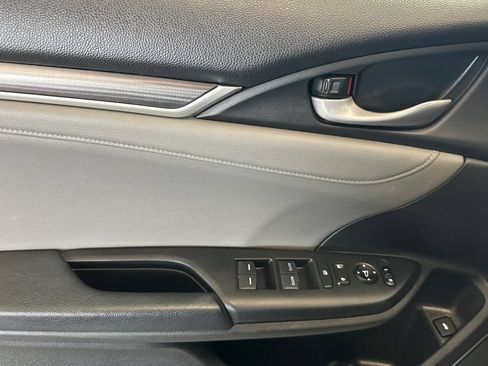 Used 2021 Honda Civic Touring image 11