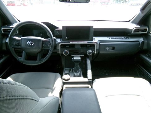 Used 2026 Toyota Tacoma SR5 AWD/4WD image 7