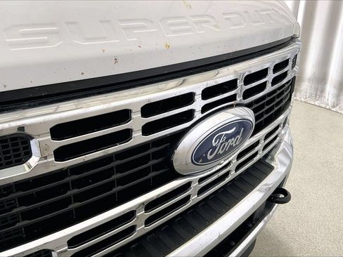 Used 2023 Ford F350 XLT w/ 360-Degree Camera Package AWD/4WD image 7