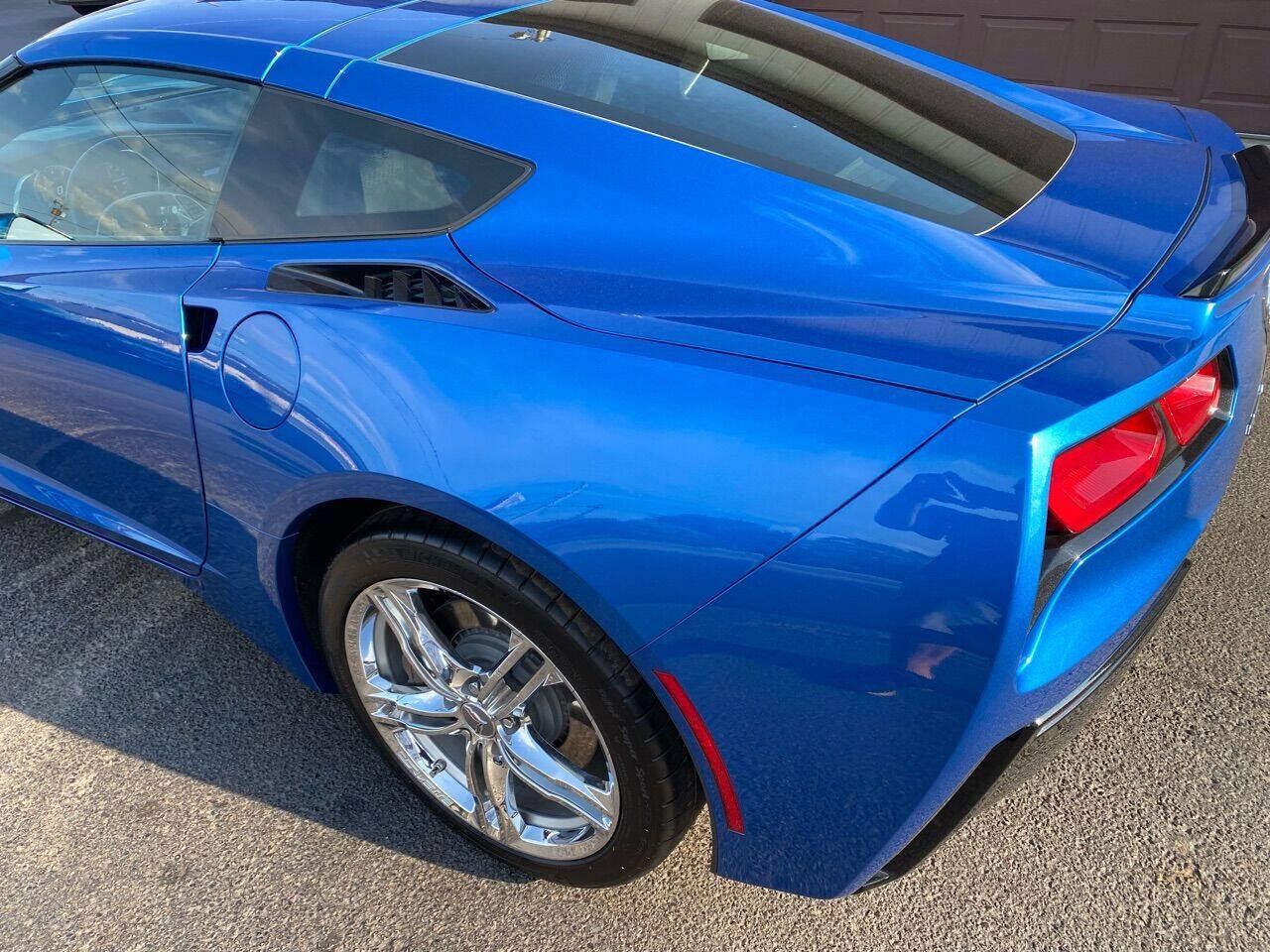 Used 2016 Chevrolet Corvette Stingray Coupe RWD image 34
