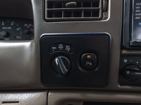 Used 2004 Ford F250 Lariat image 21