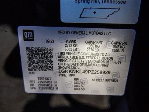 Used 2023 GMC Acadia SLE w/ Driver Convenience Package image 27