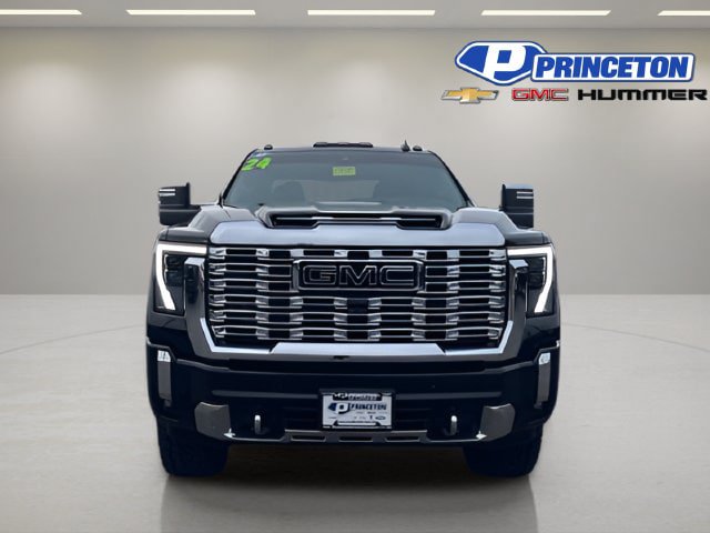 Used 2024 GMC Sierra 2500 Denali w/ Denali Reserve Package AWD/4WD image 2