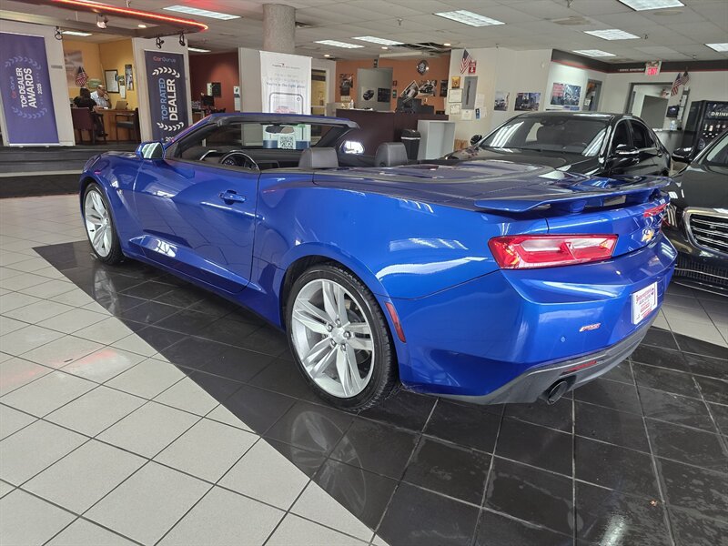 Used 2017 Chevrolet Camaro LT RWD image 7