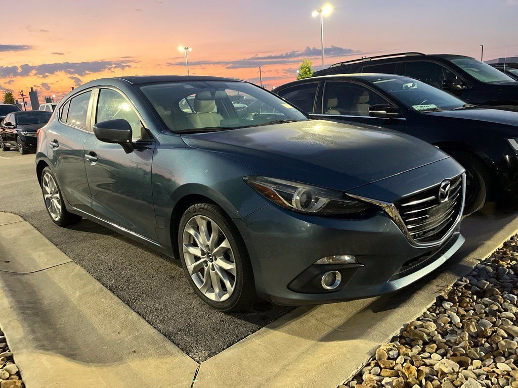 Used 2016 MAZDA MAZDA3 s Grand Touring FWD image 2