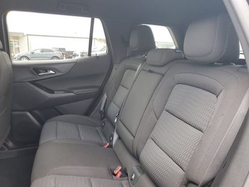 Used 2026 Chevrolet Equinox LT FWD image 8