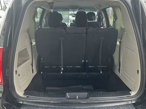 Used 2014 Dodge Grand Caravan American Value Package image 33