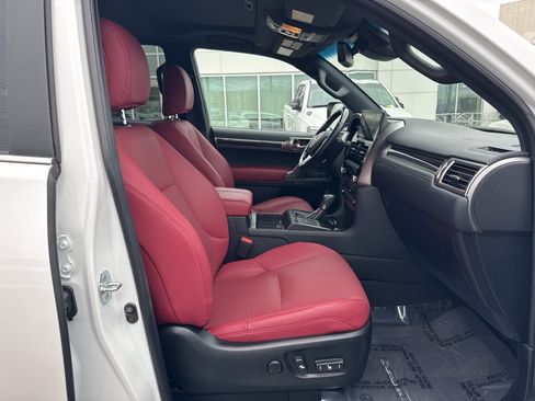 Used 2023 Lexus GX 460 Premium image 18