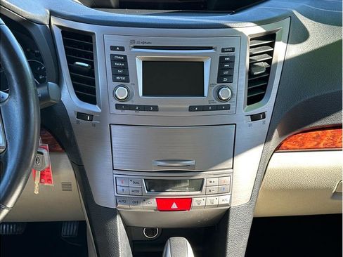Used 2012 Subaru Outback 3.6R Limited w/ Moonroof Pkg image 17