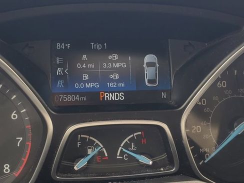 Used 2015 Ford Focus SE w/ Equipment Group 201A FWD image 12