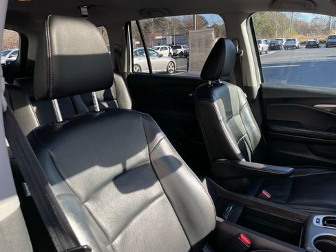 Used 2017 Honda Pilot EX-L image 32