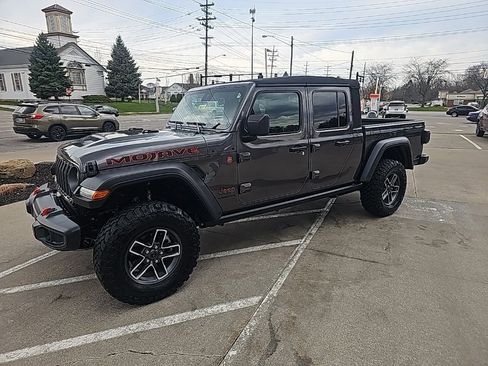 Certified 2024 Jeep Gladiator Mojave image 13