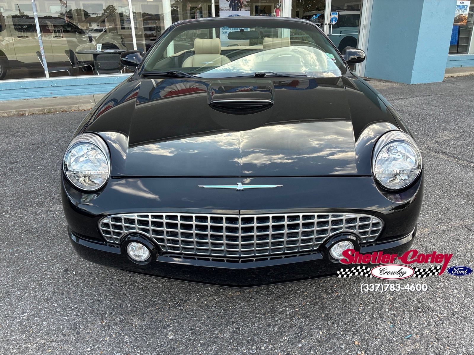 Used 2005 Ford Thunderbird RWD image 4