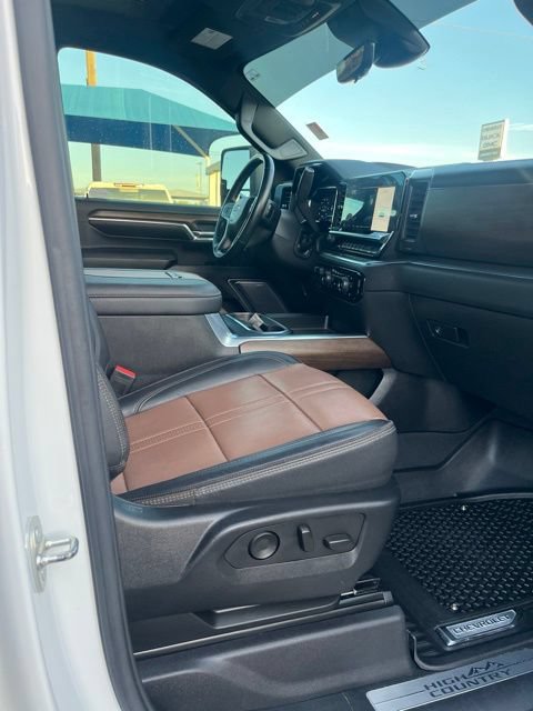 Used 2024 Chevrolet Silverado 2500 High Country w/ Technology Package AWD/4WD image 10