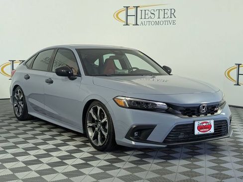 Used 2024 Honda Civic Si image 2