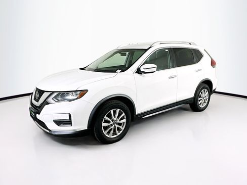 Used 2018 Nissan Rogue SV FWD image 3