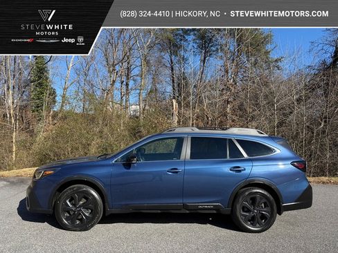Used 2022 Subaru Outback Onyx Edition XT image 1