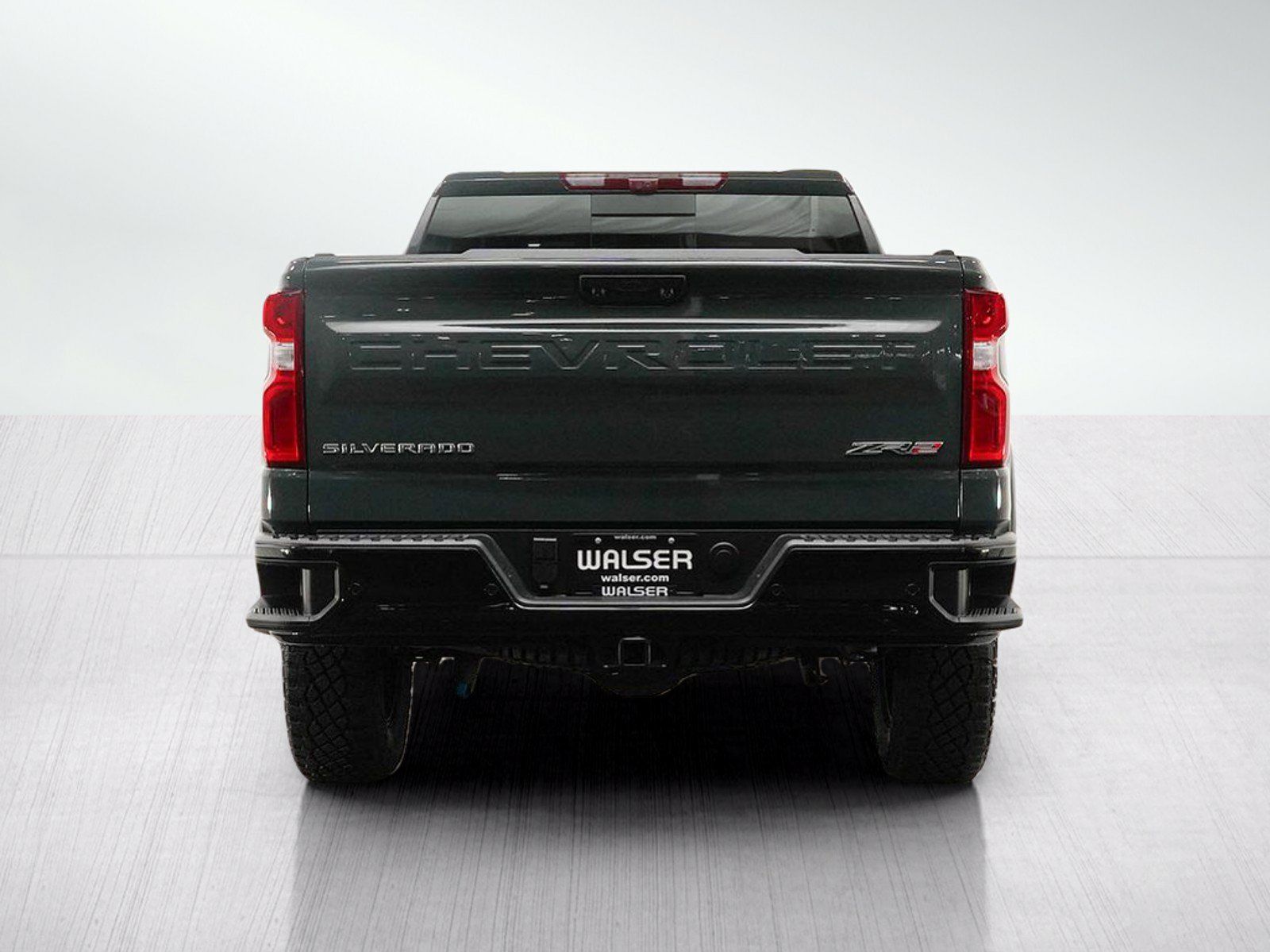 Used 2025 Chevrolet Silverado 1500 ZR2 w/ Technology Package AWD/4WD image 5