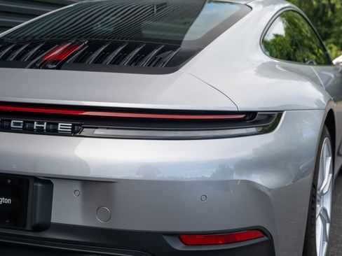 Used 2026 Porsche 911 Carrera RWD image 19