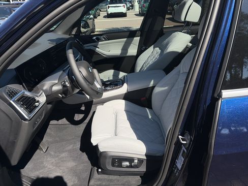 Used 2026 BMW X5 xDrive40i AWD/4WD image 12