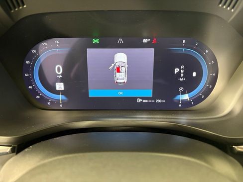 Used 2023 Volvo XC60 B5 Ultimate w/ Climate Package image 25