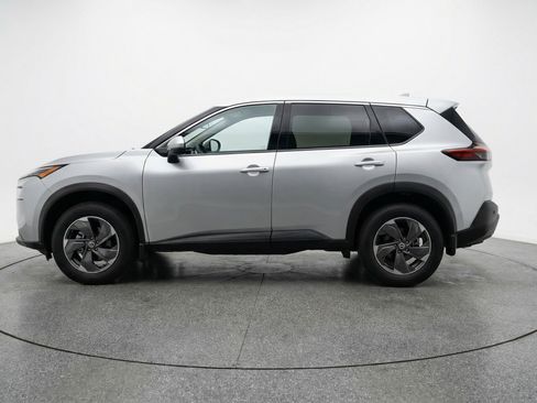 Used 2025 Nissan Rogue SV AWD/4WD image 5