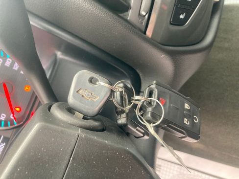 Used 2018 Chevrolet Silverado 1500 LT w/ All Star Edition image 33