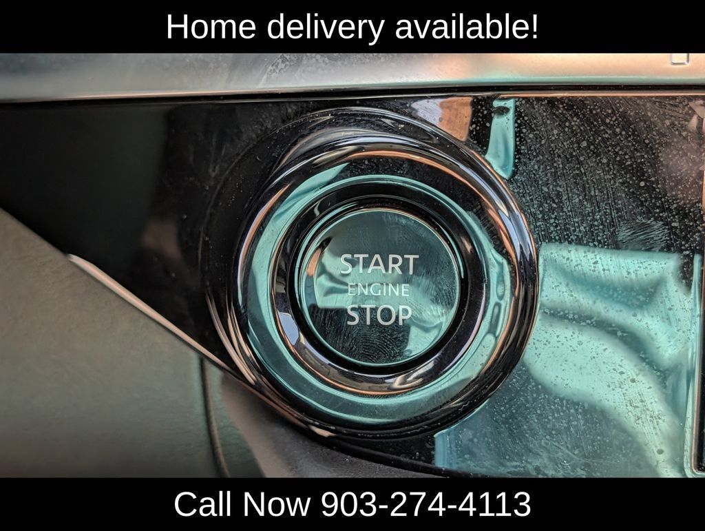Used 2026 Nissan Pathfinder SV FWD image 21
