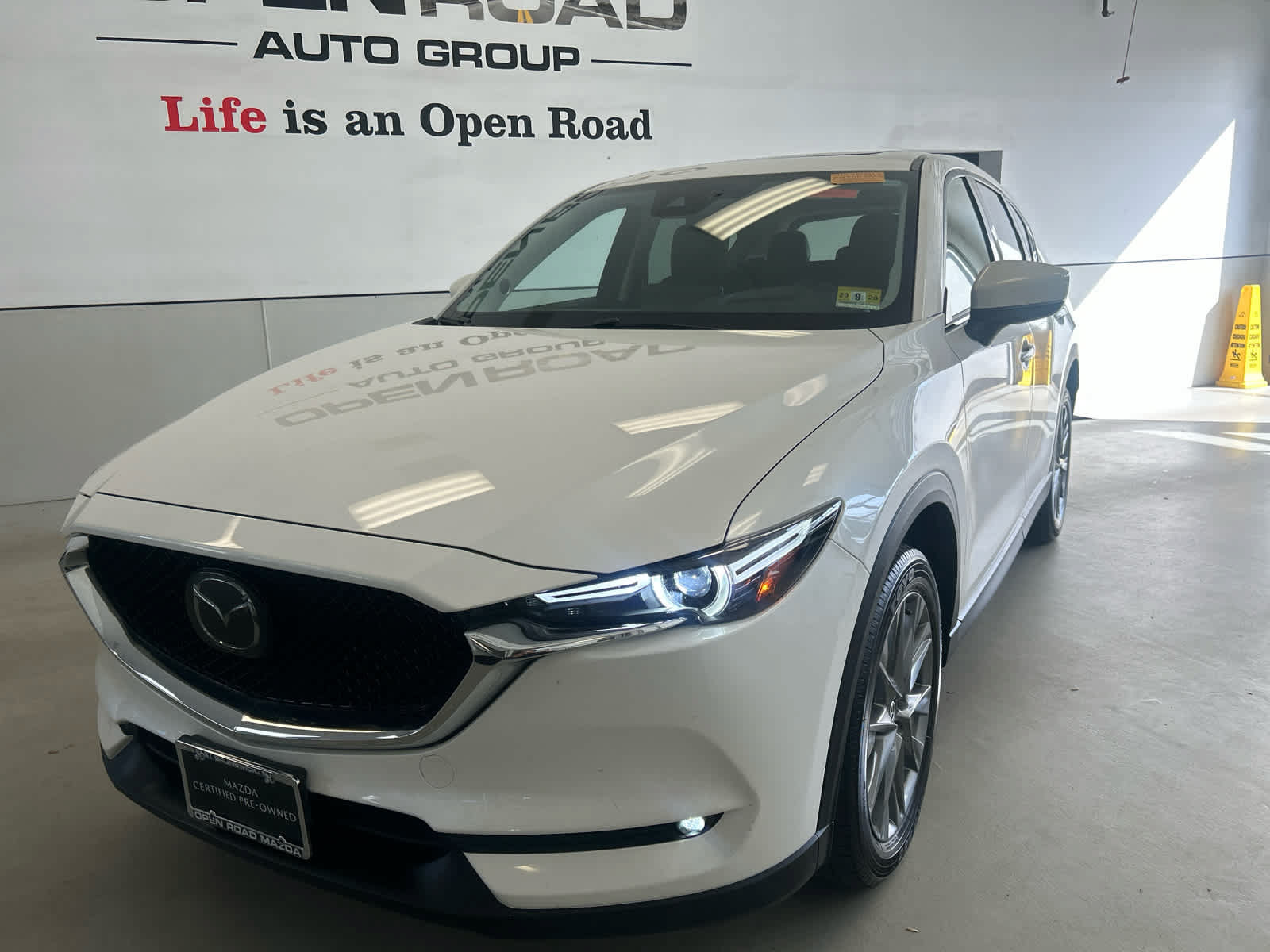 Used 2021 MAZDA CX-5 Grand Touring w/ GT Premium Package AWD/4WD image 2