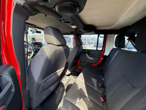 Used 2014 Jeep Wrangler Unlimited Sport AWD/4WD image 24