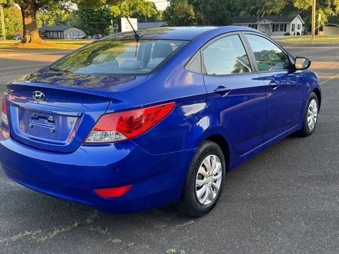 Used 2014 Hyundai Accent GLS FWD image 8