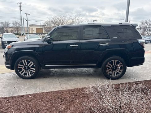 Used 2017 Toyota 4Runner Limited image 6