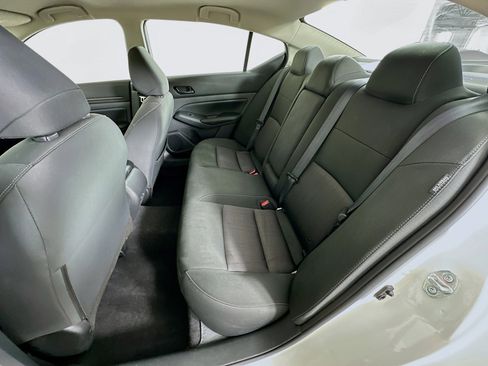 Used 2024 Nissan Altima 2.5 SV image 26