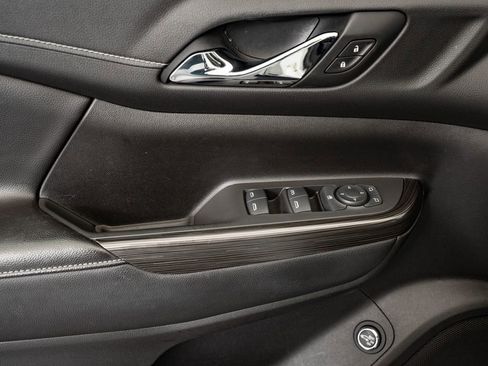 Used 2019 GMC Acadia SLT FWD image 26