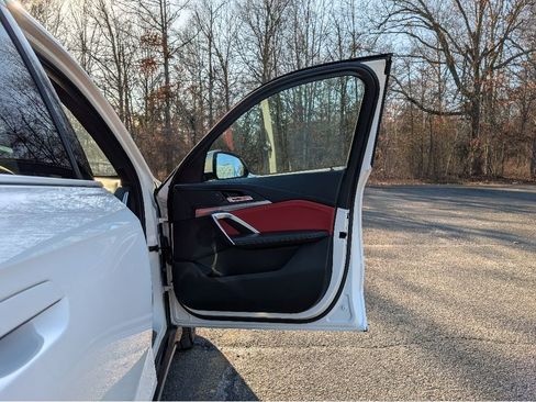 Used 2023 BMW X1 xDrive28i w/ Convenience Package image 12