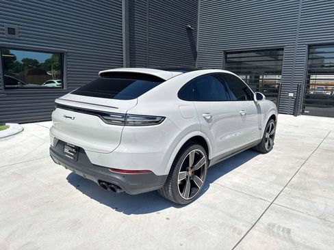 Certified 2023 Porsche Cayenne S Platinum AWD/4WD image 11