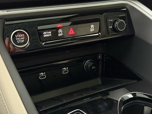 New 2025 Audi Q5 Premium Plus AWD/4WD image 30