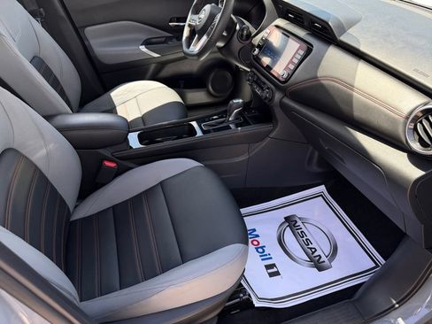 Used 2023 Nissan Kicks SR w/ SR Premium Package FWD image 16