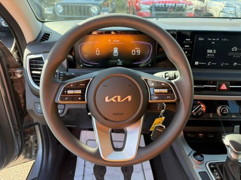 Used 2026 Kia Seltos LX image 5